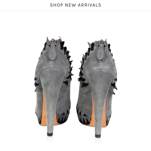 ALAÏA FRINGE ANKLE BOOTS - Picture 3 of 5